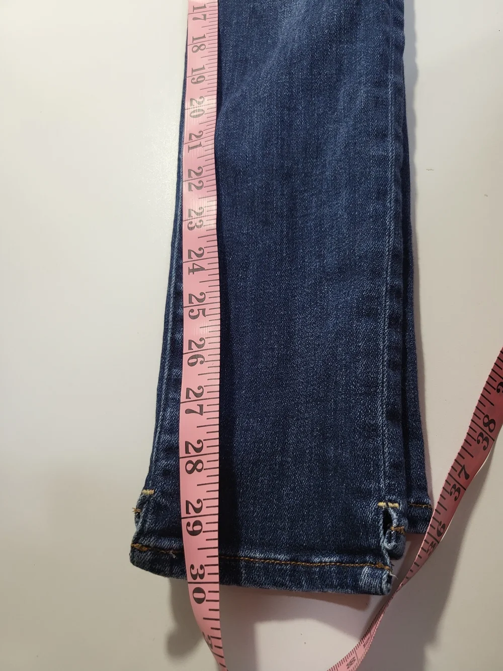 Abercrombie & Fitch Distressed Women’s Jeans